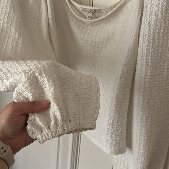 White Blouse - Picture 4 of 6